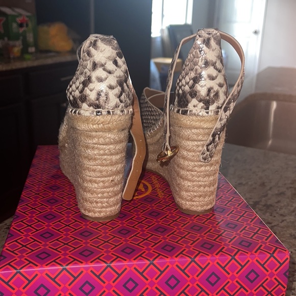 Brand new tory burch - Picture 3 of 4